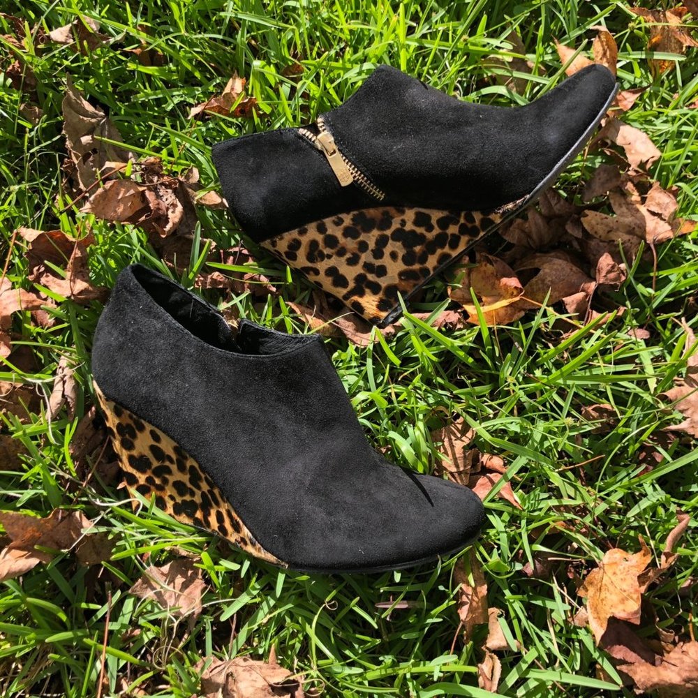 Vince Camuto Suede Cheetah Print Heeled Booties